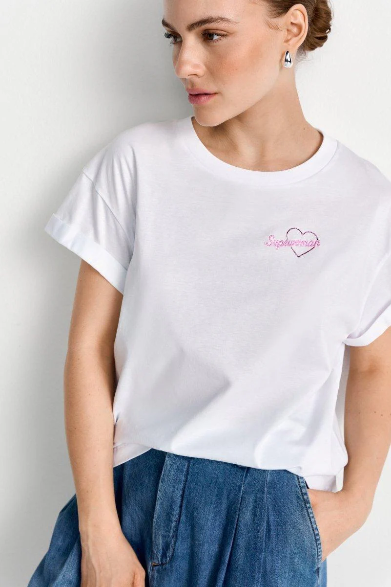 Weißes T-Shirt mit Stickerei