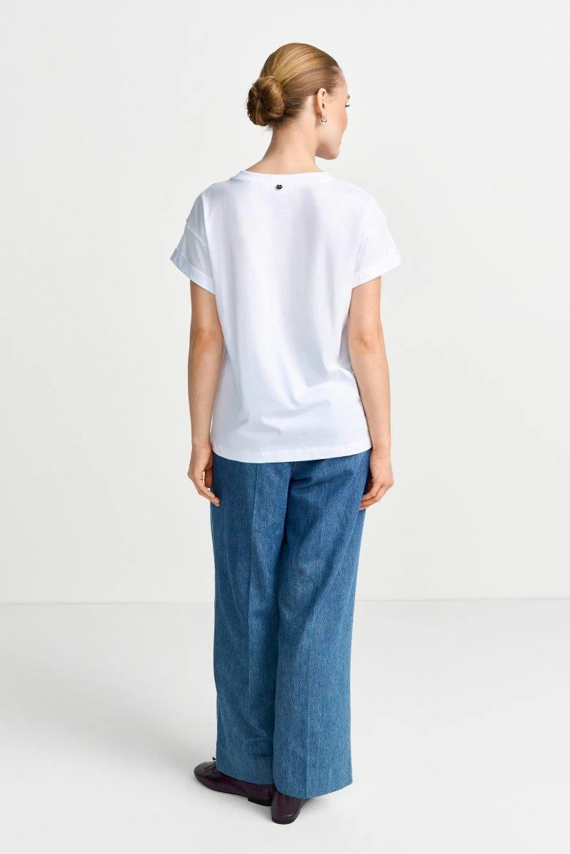 Weißes T-Shirt mit Stickerei - Image 4