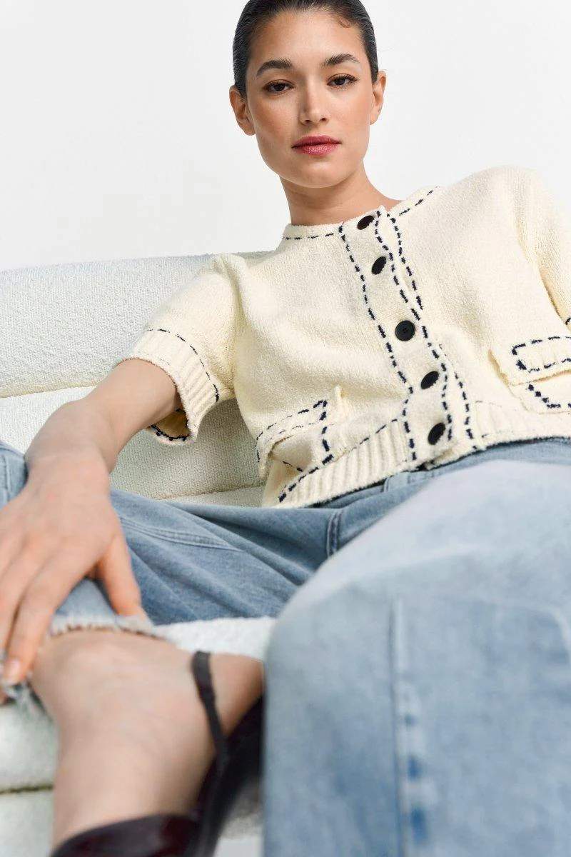 Bouclé-Cardigan mit Kontrastnähten - Image 3
