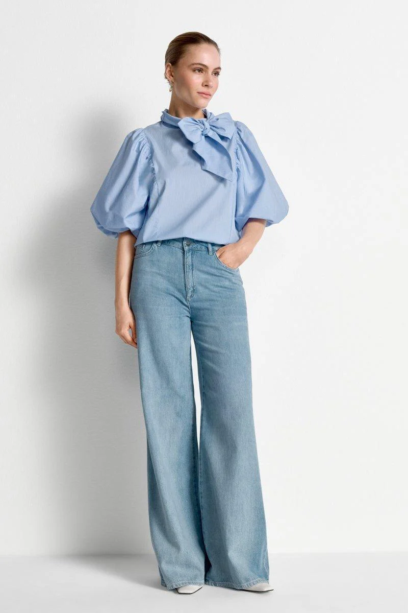 Bluse mit Schleifenkragen - Image 3
