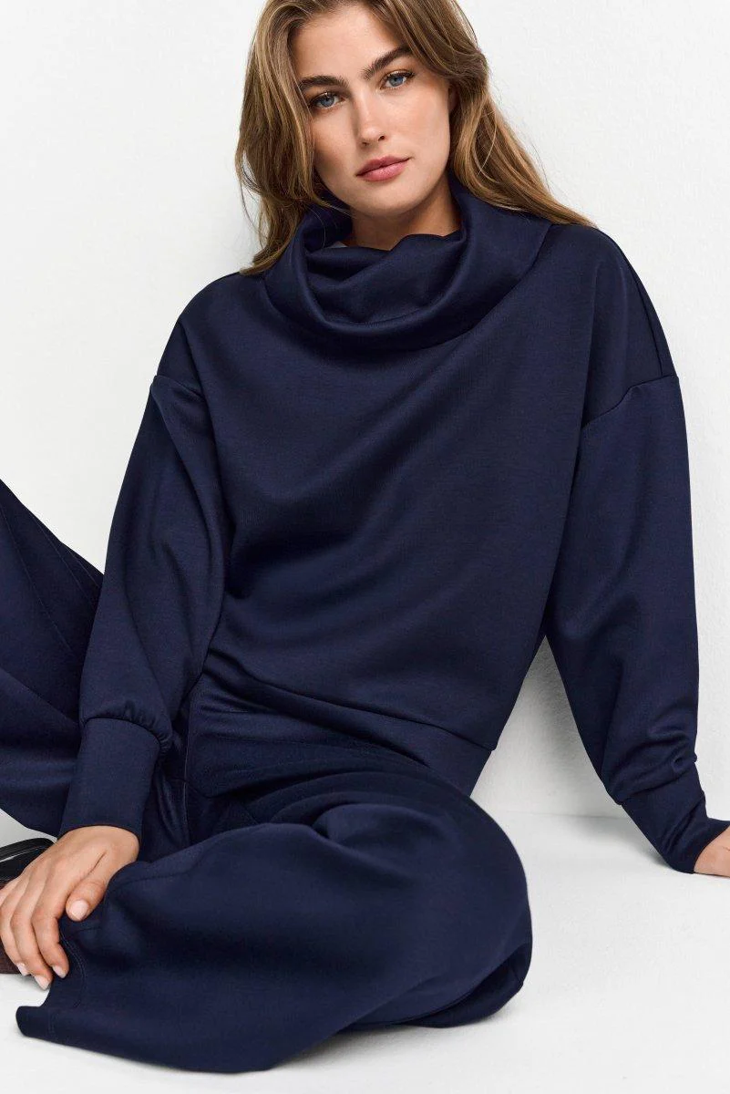 Sweatshirt mit Stehkragen - Image 11