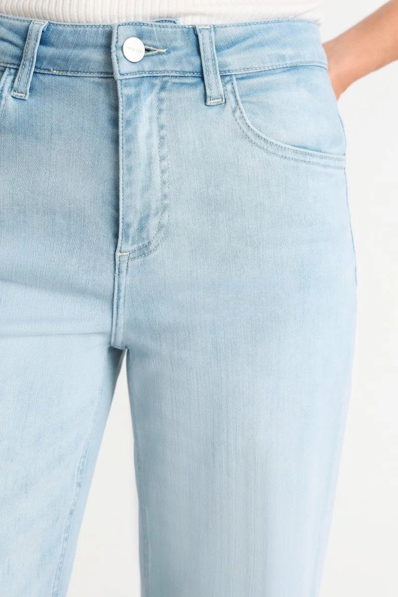Hellblaue Wide-Leg-Jeans - Image 9
