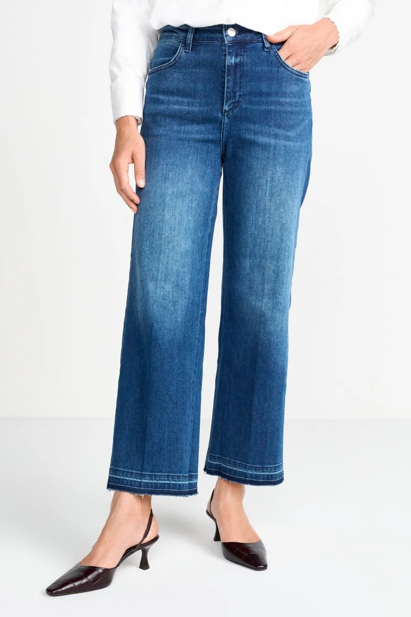 Denim mit ausgefranstem Saum - Image 3