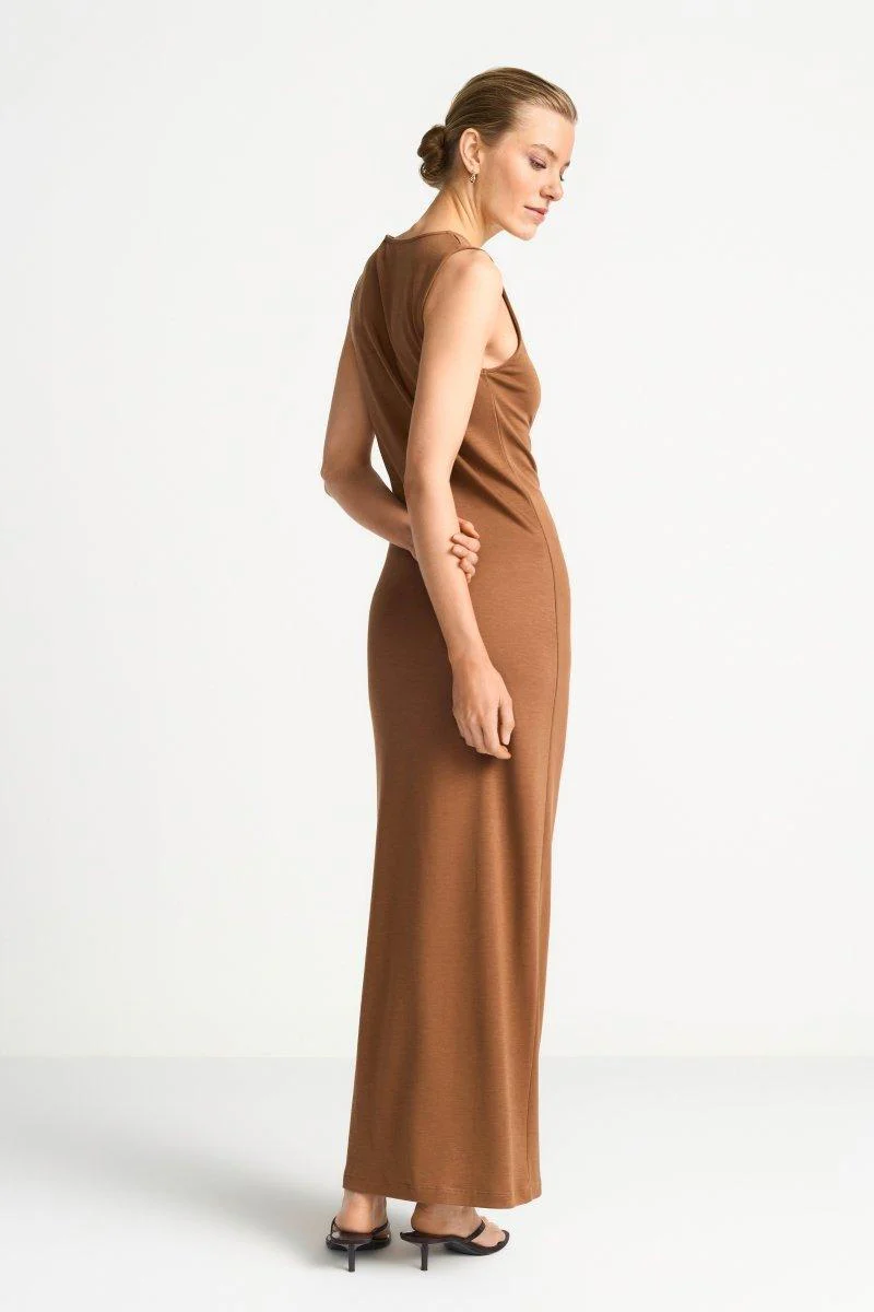 Ärmelloses Maxikleid mit Raffung - Image 3