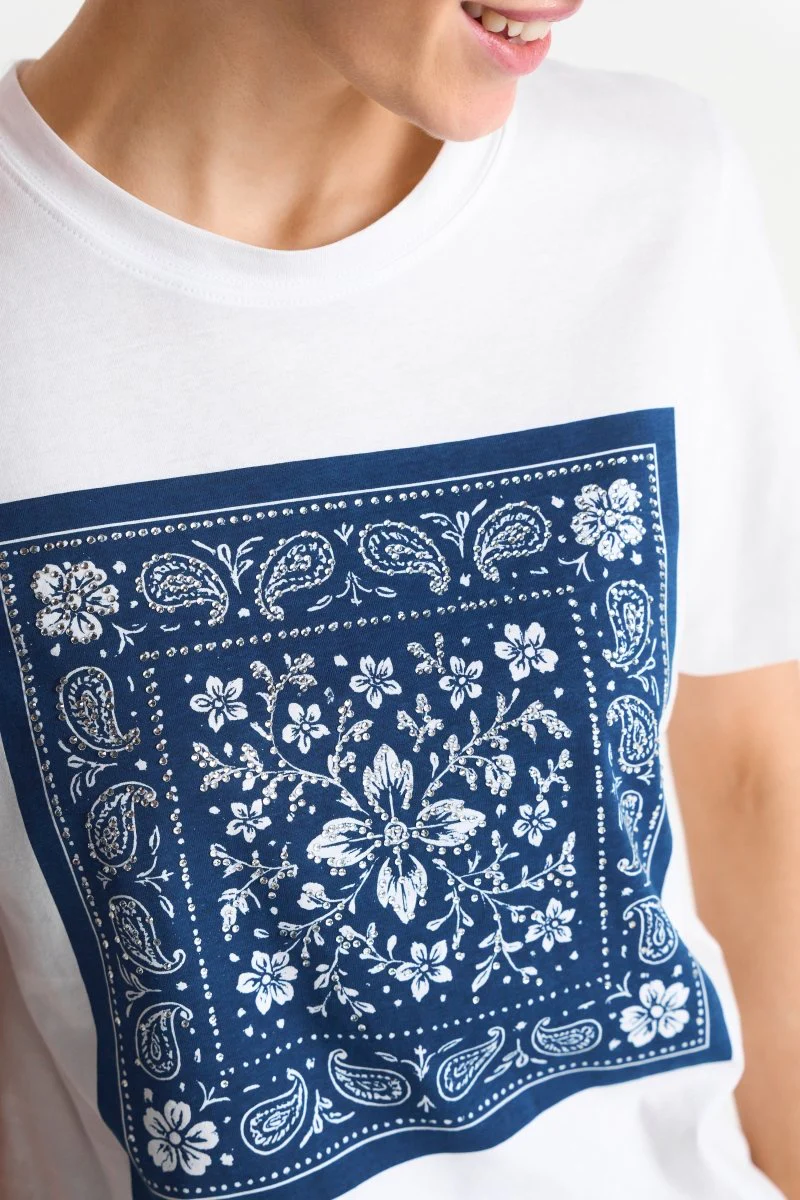 T-Shirt mit Bandana-Print - Image 4
