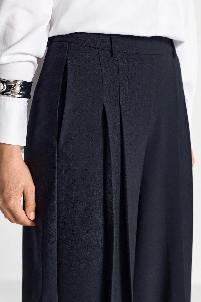 Bermuda-Culotte in midnight blue - Image 4