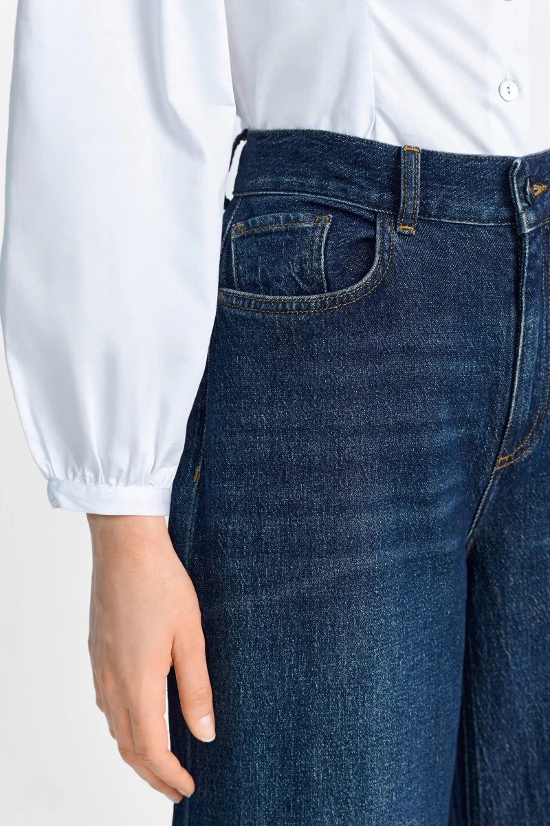 Dunkelblaue Jeans mit Umschlagsaum - Image 4
