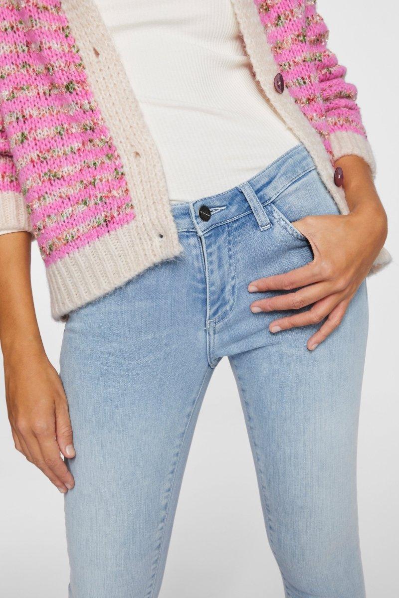 Denim in figurnahem Schnitt - Image 4