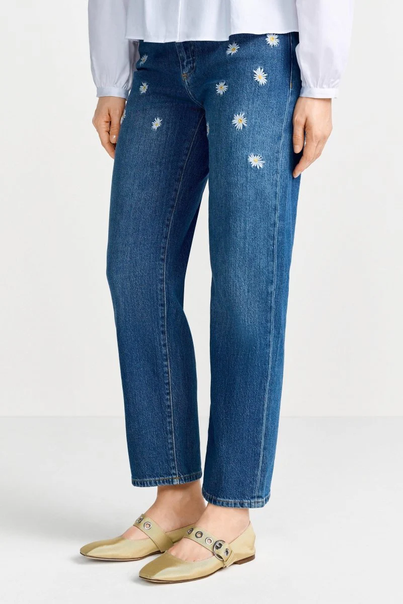 Jeans mit Blumenstickerei - Image 3