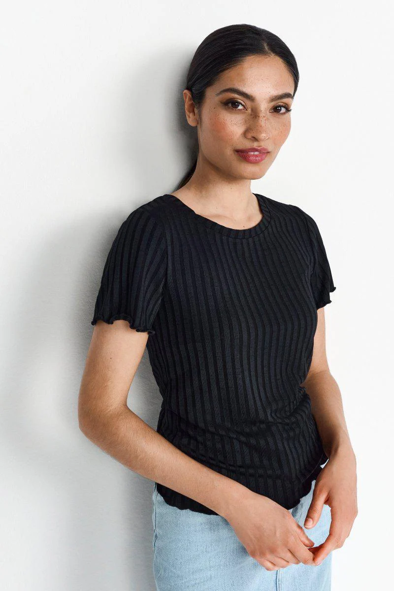 Figurbetontes Rippshirt
