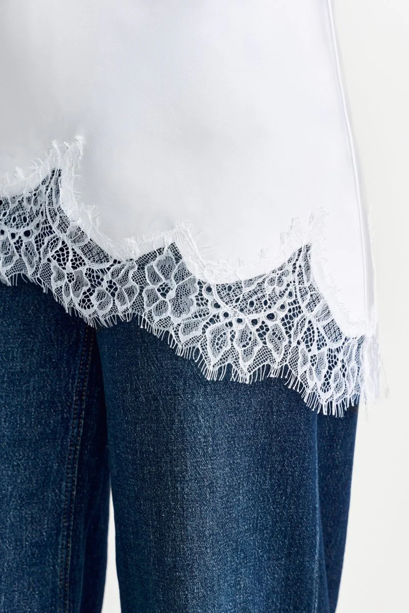 Spitzentop mit Spaghettiträgern - Image 6