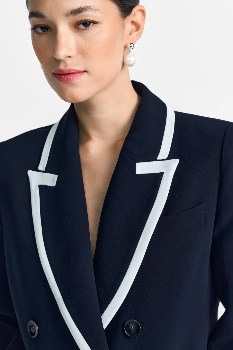Marineblauer Blazer mit Kontrastpaspel - Image 5