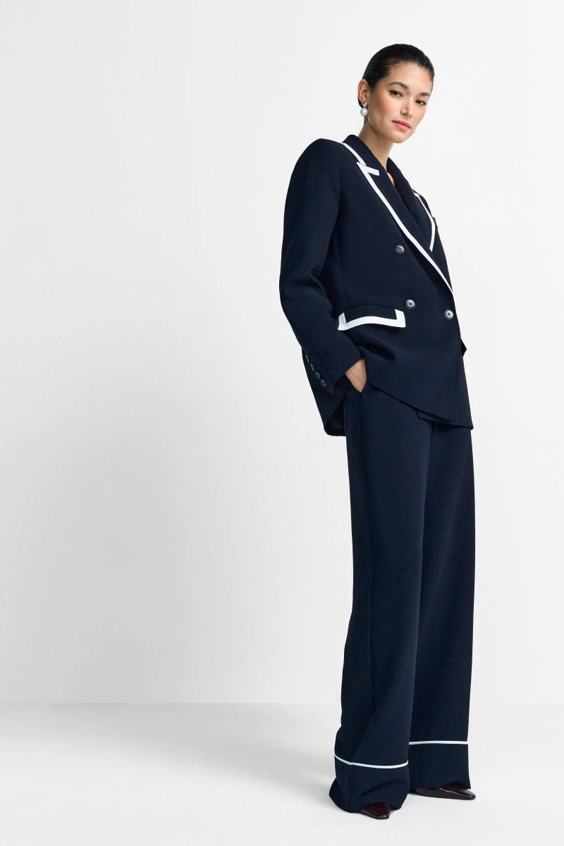 Marineblauer Blazer mit Kontrastpaspel - Image 6