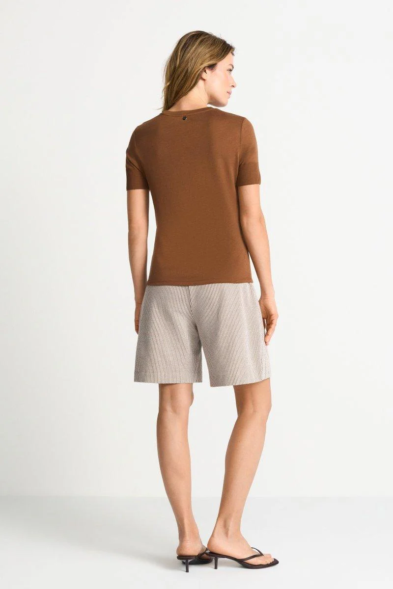 T-Shirt mit gerippten Ärmelabschlüssen - Image 4