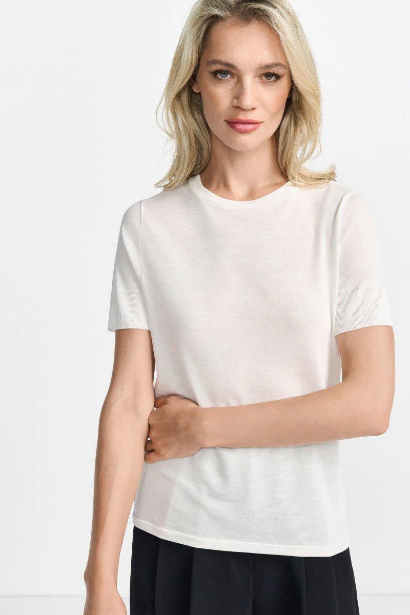 T-Shirt mit gerippten Ärmelabschlüssen - Image 6