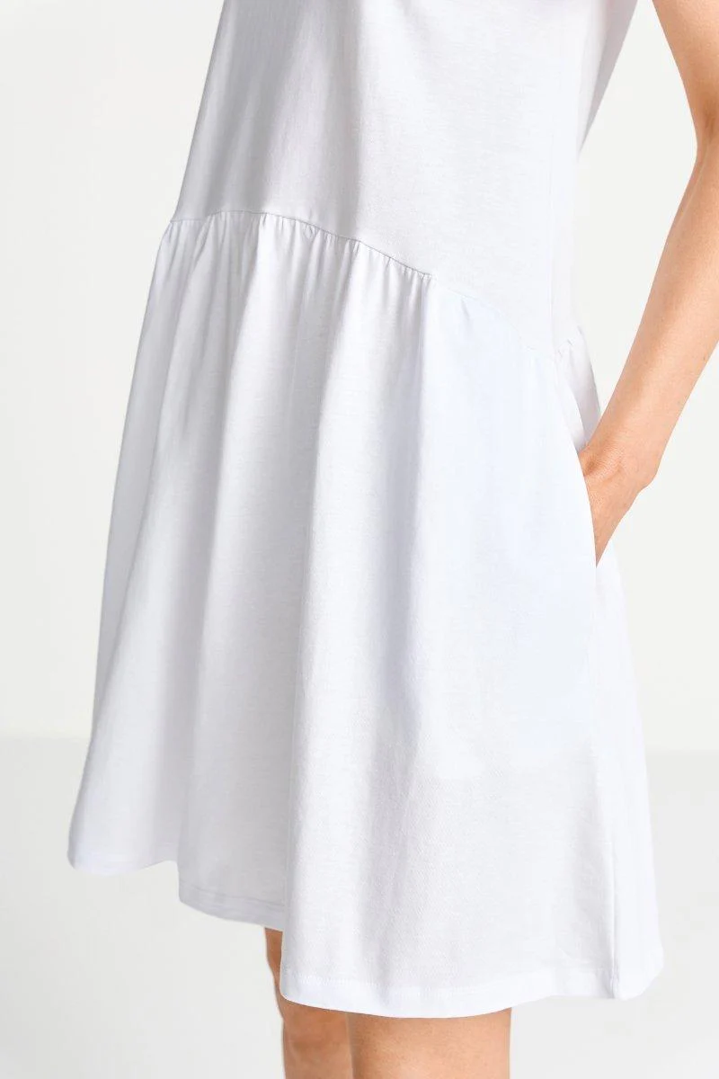 Kurzes T-Shirt-Kleid - Image 4